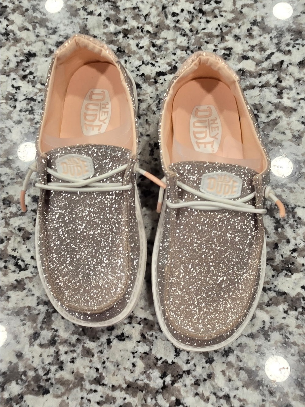 HEYDUDE Wendy Metallic Sparkle Shoes – youth girls Size 1 (EU 33)